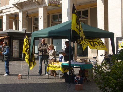 1° maggio 2008, Grosseto: stand del circolo locale UAAR