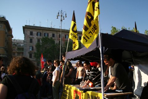 1° maggio 2008, Roma: stand del circolo locale UAAR al Concertone di piazza San Giovanni